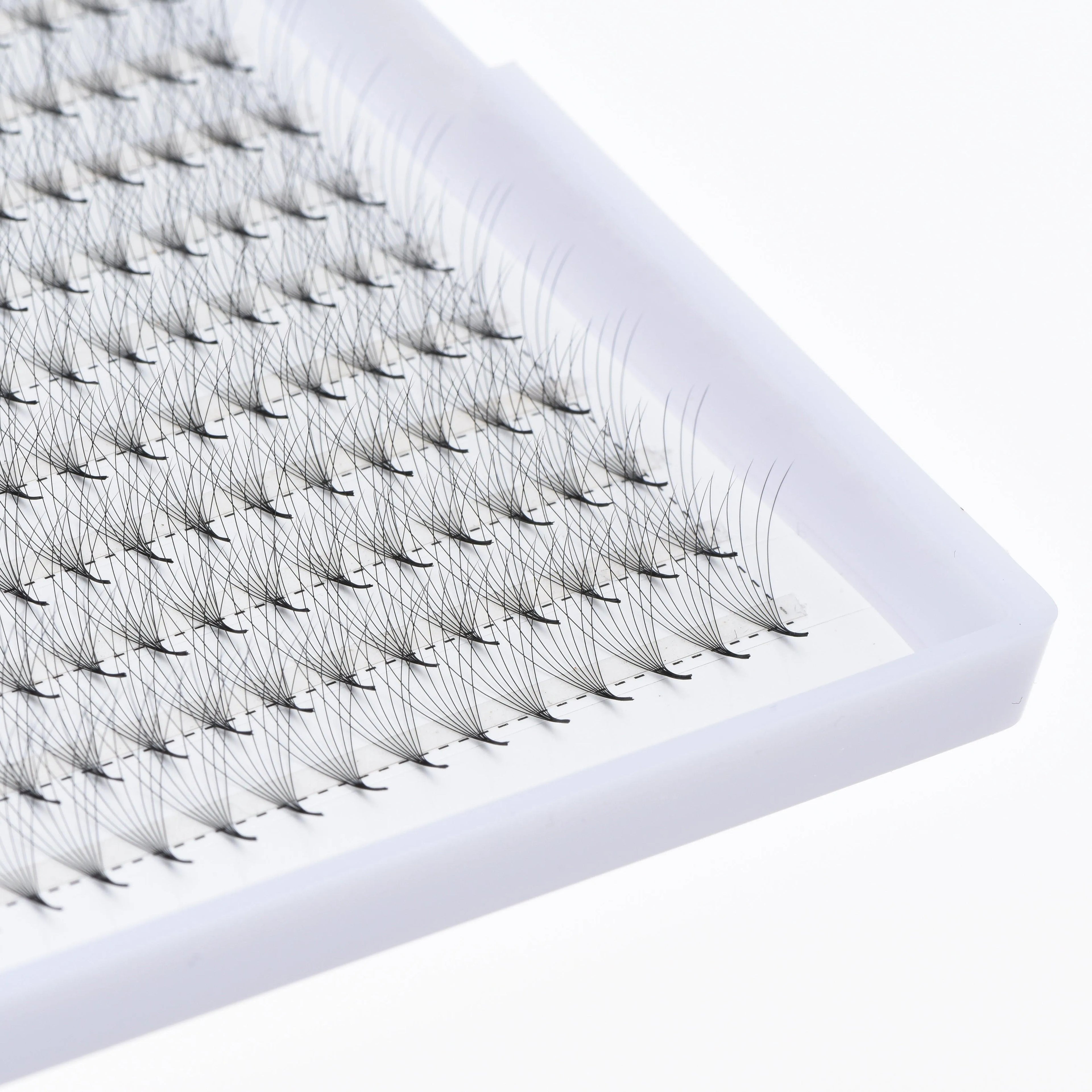 premade-fans-lashes-320-fans-8d-0-05-pointy-base-or-16-rows-lashladypro-2_1